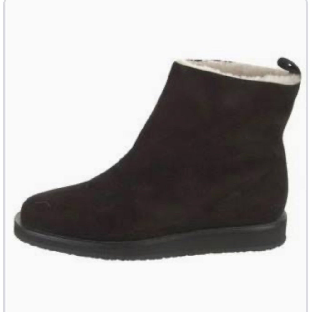 Tamara Mellon suede shearling slip on boot
39 - Picture 4 of 5